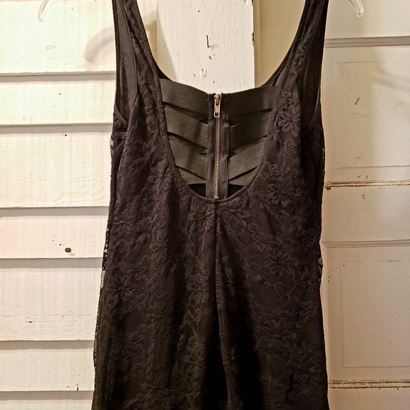 Material Girl Junior's Lace Bodycon Dress - Picture 2 of 6